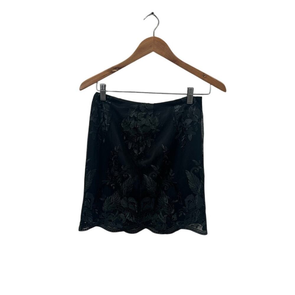 Windsor Black Lace Mini Skirt size M NWT